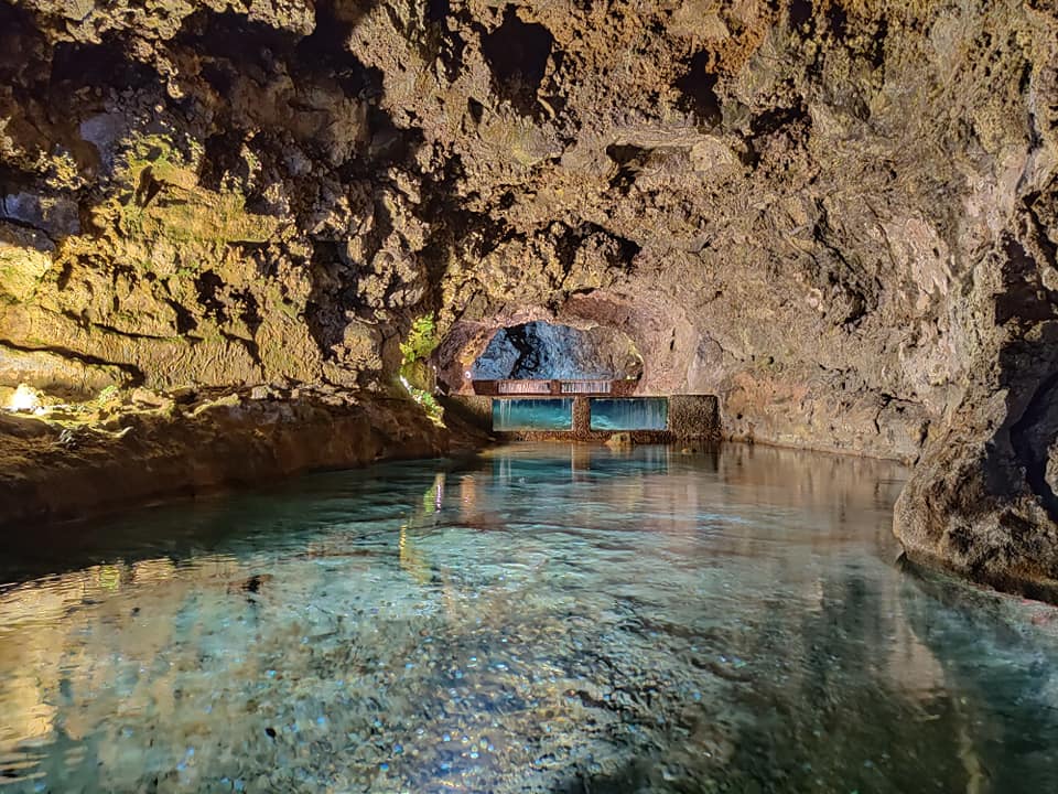 Grutas e Centro de Vulcanismo